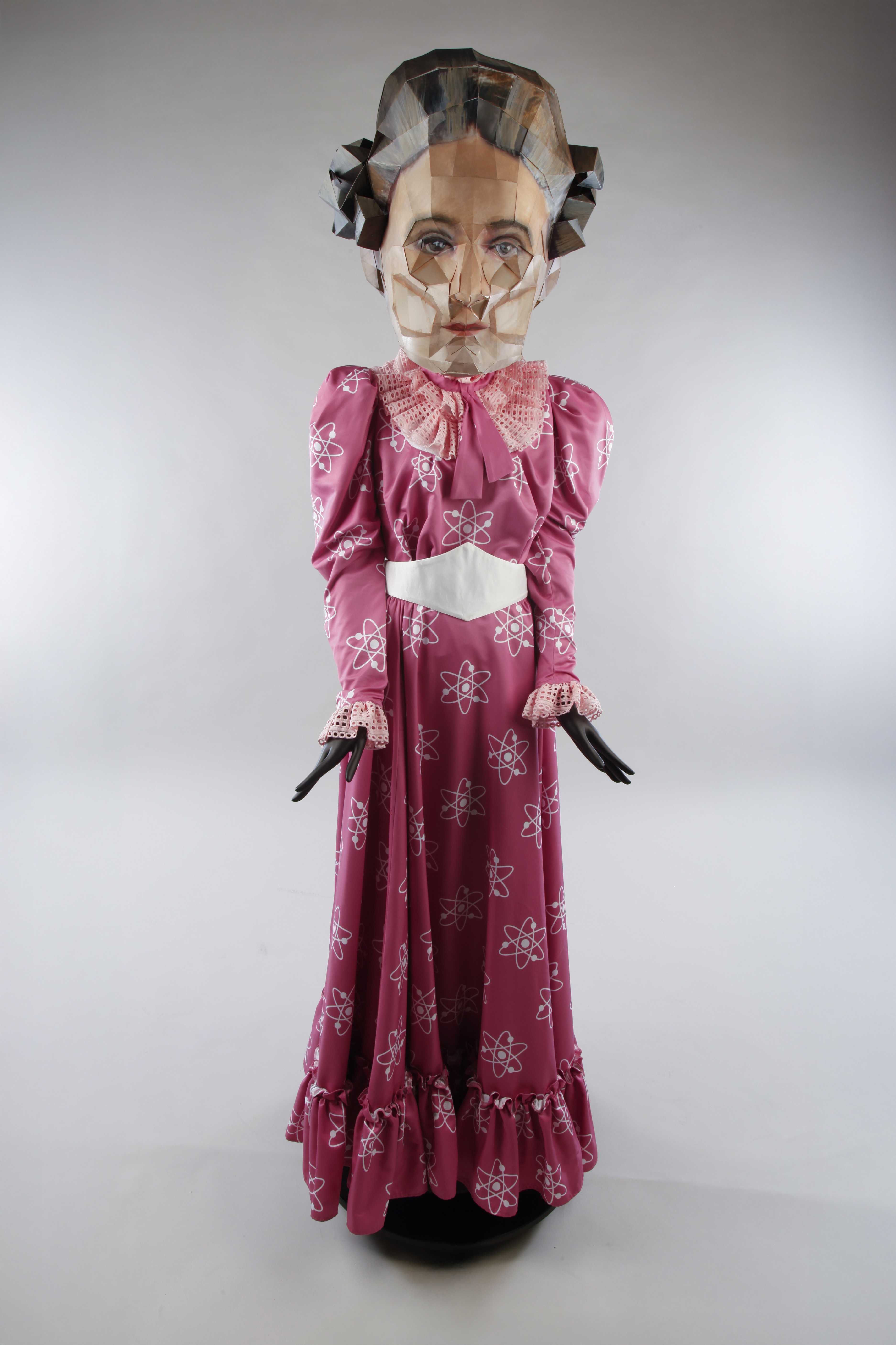 Tete de Marie Curie - Tableau Enchanté  - Cérémonie d'ouverture des jeux Olympiques - Paris 2024