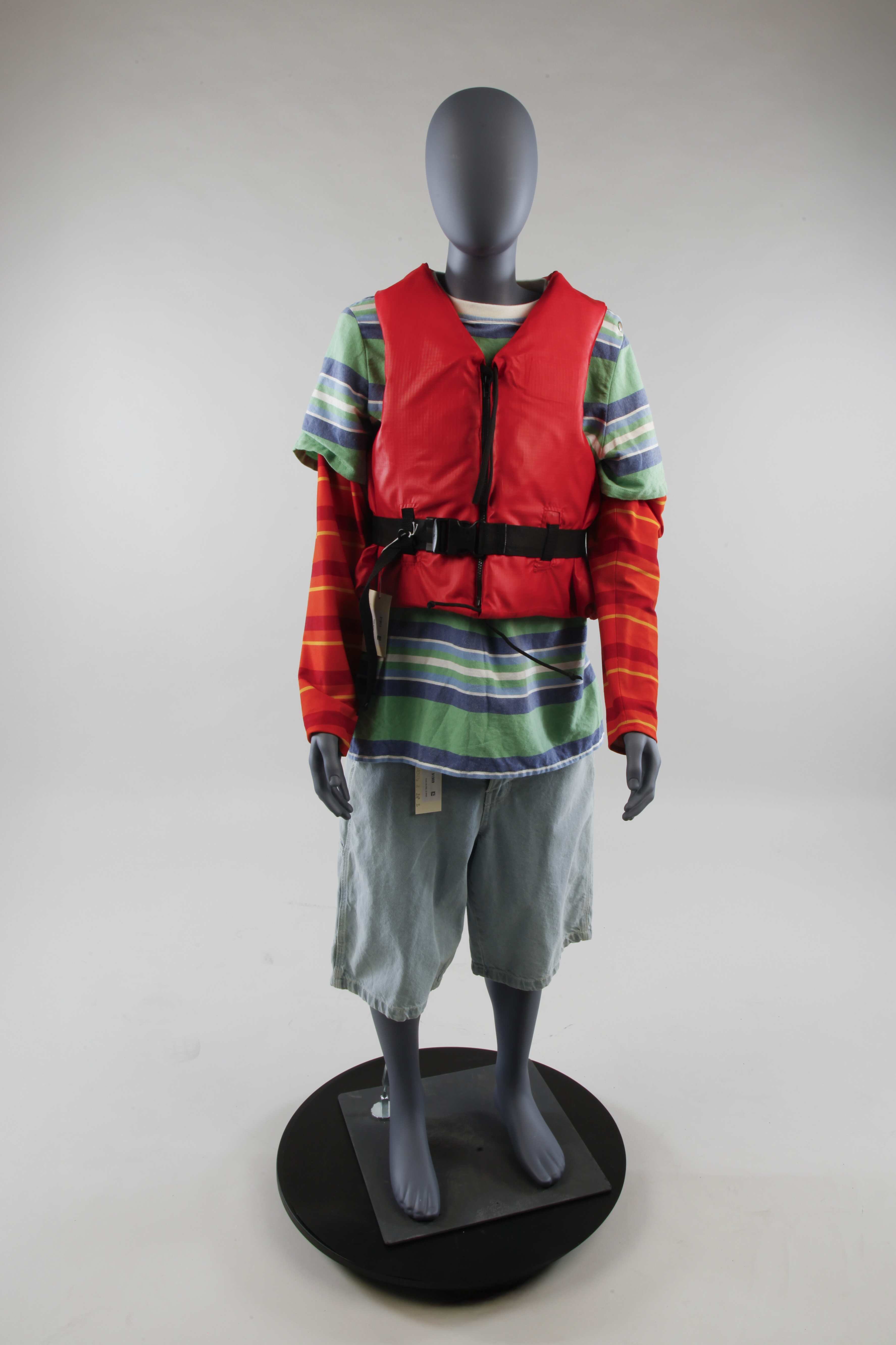 Short en jean d'enfant - Cérémonie d'ouverture des jeux Olympiques - Paris 2024