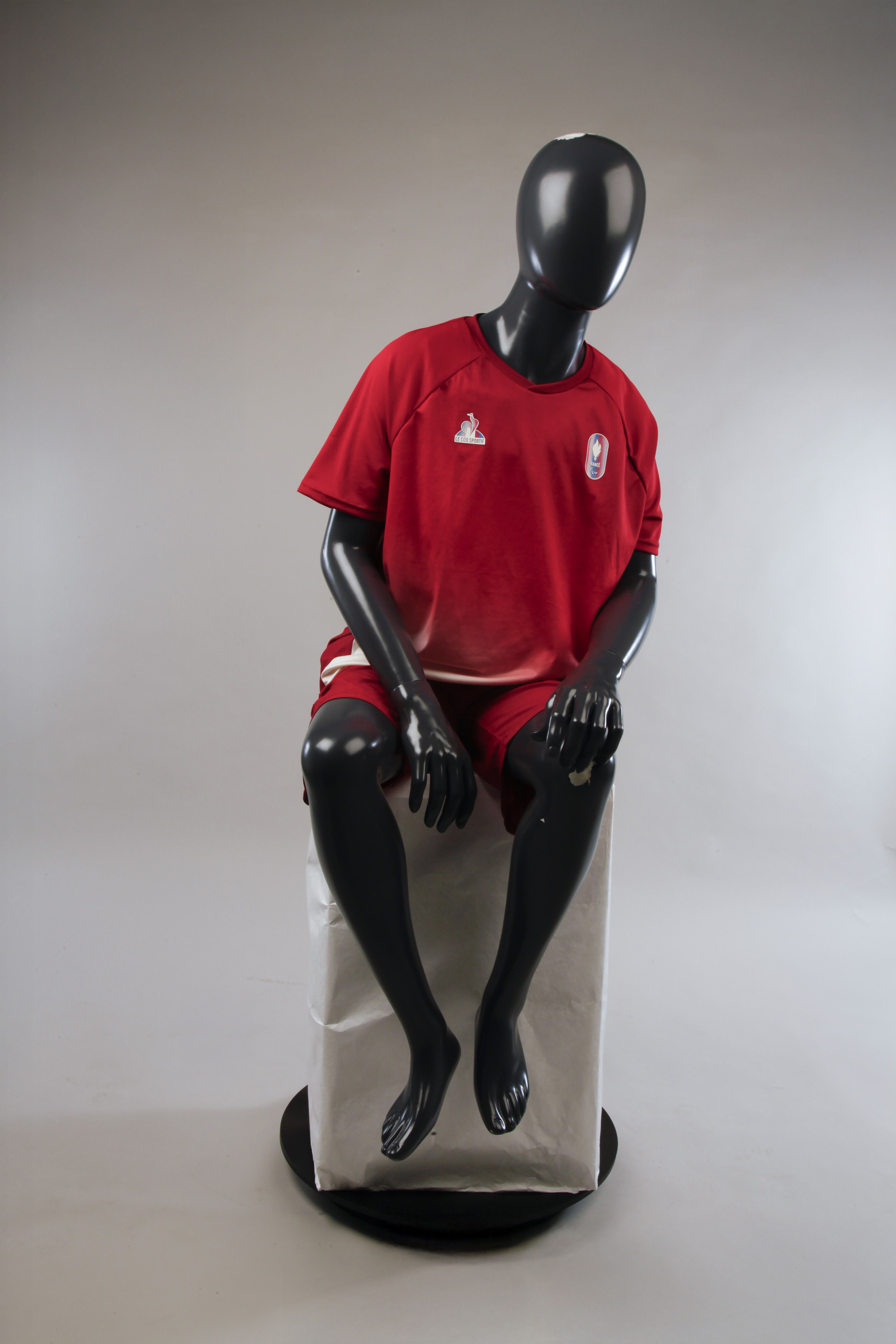 Maillot rouge de Fabien Lamirault porté durant les Jeux Paralympiques de Paris 2024