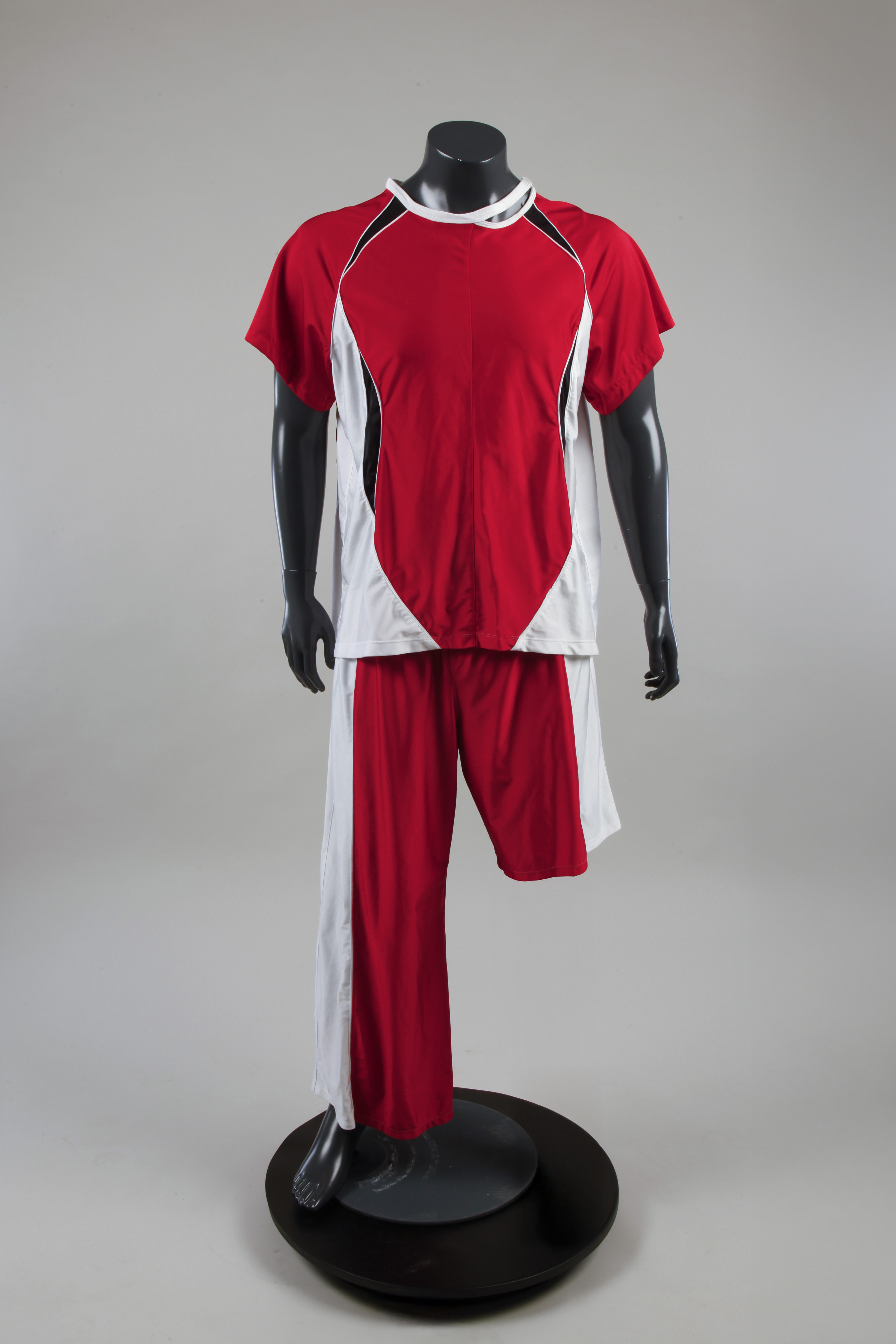 Pantalon - Tenue rouge et blanche - Cérémonie d'ouverture des Jeux Paralympiques - Paris 2024